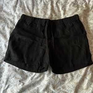 Linen shorts, 5-inch inseam, elastic waistband